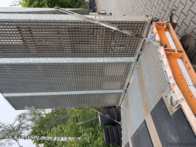 Tieflader-Sattelauflieger Humbaur HTS30  3 Achs Satteltieflader, neuwertig