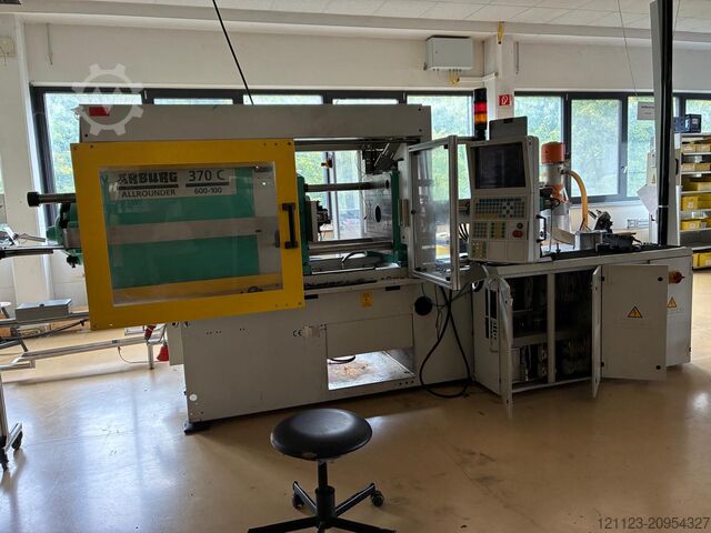 Injection molding machine Arburg 370 C 600-100