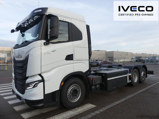 Truck chassis IVECO AS260S46Y/PS CNG