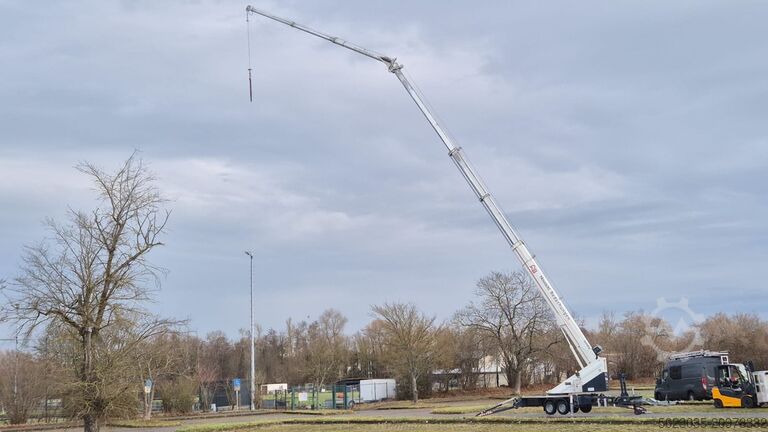 Mobilkran Böcker AHK 36/2400