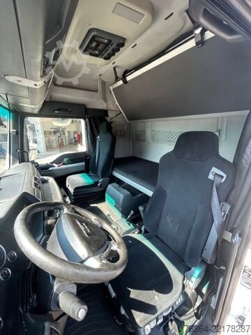 Standard tractor unit MAN TGX 18.480 4X2 EURO 6, RETARDER, STANDKLIMA,