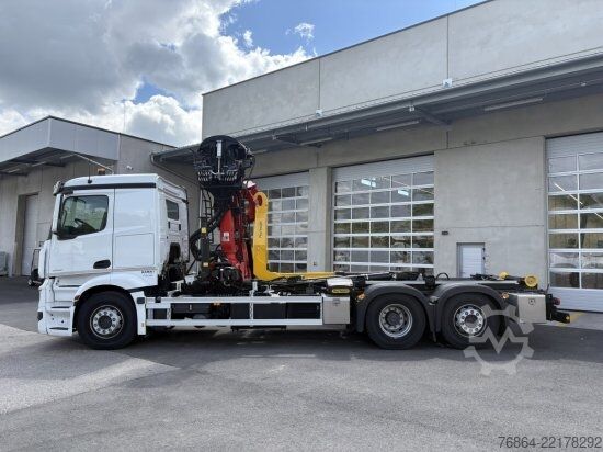 Tipper truck MERCEDES-BENZ ACTROS 2551 6X2, PALFINGER-ABROLLKIPPER MIT SCHROTTKRAN,  LENK-LIFTACHSE, EURO 6