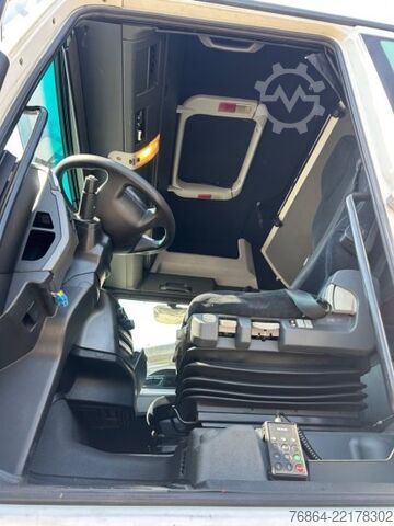 Standard tractor unit MAN TGX 18.440 4X2 EURO 6, RETARDER