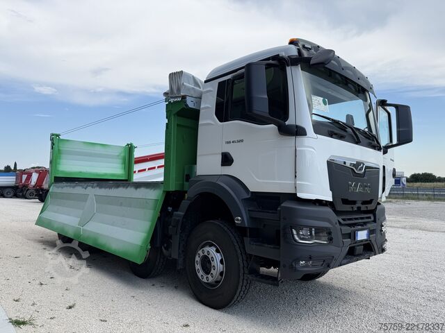 Three-sided tipper truck MAN TGS 41.520 40Ton 8x4 Euro6 KIPPER 18cbm
