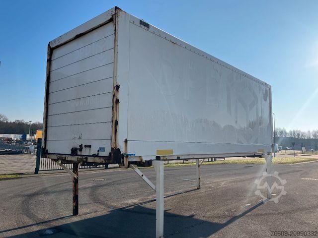 Swap body trailer KRONE Wechselbrücke Koffer