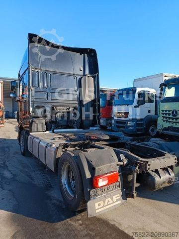 Volume tractor unit DAF XF 460 / SSC / Mega / German