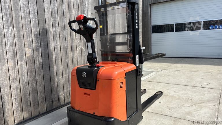 Manual stacker BT SPE 160