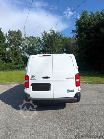 Isolierter Mini-Van mit Kühlaggregat TOYOTA PROACE LONG 2.0 DIESEL