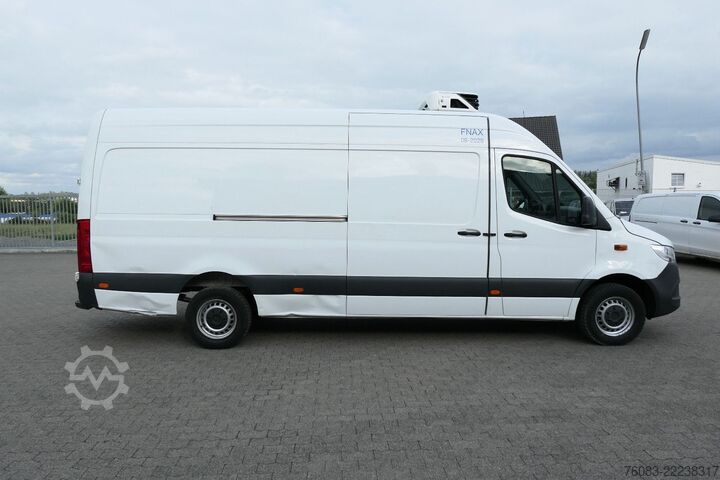Refrigerator body van MERCEDES-BENZ Sprinter 317CDI Maxi Tiefkühlkasten Klima Navi