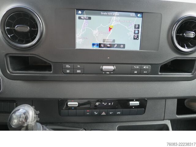 Refrigerator body van MERCEDES-BENZ Sprinter 317CDI Maxi Tiefkühlkasten Klima Navi