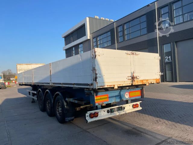 Plattformanhänger Renders / Aluminium Borden / Hardwood Floor / Mercedes ...