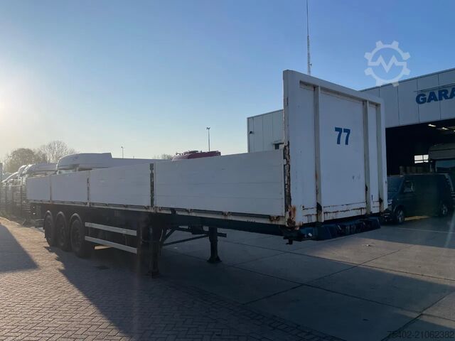 Plattformanhänger Renders / Aluminium Borden / Hardwood Floor / Mercedes ...