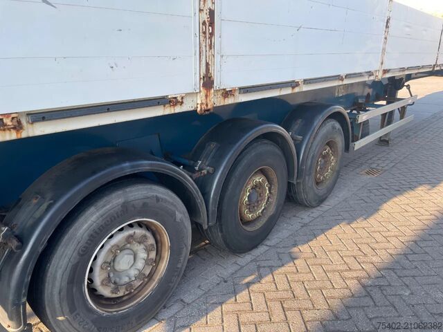 Plattformanhänger Renders / Aluminium Borden / Hardwood Floor / Mercedes ...