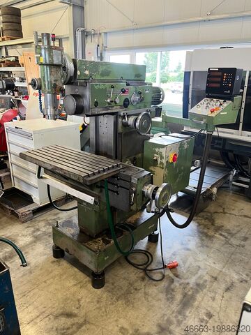 Universal milling machine from school AVIA 
