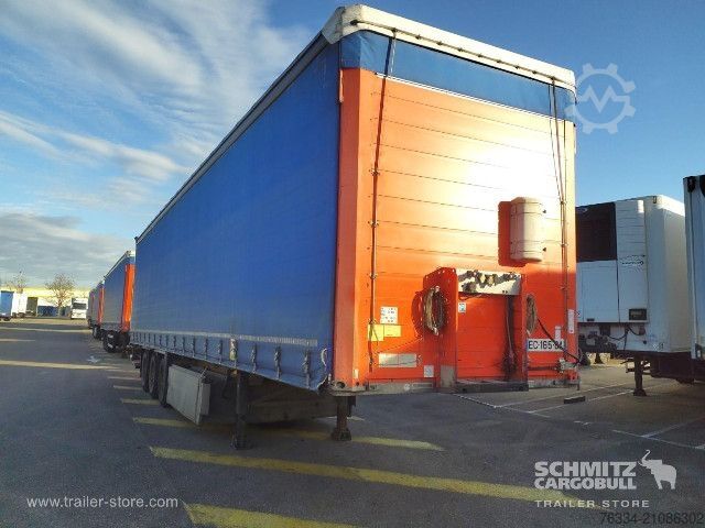 Auflieger mit Pritsche & Plane Schmitz Cargobull Semitrailer Curtainsider Standard Hayon