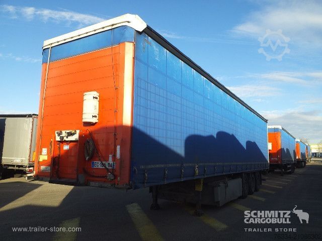 Auflieger mit Pritsche & Plane Schmitz Cargobull Semitrailer Curtainsider Standard Hayon