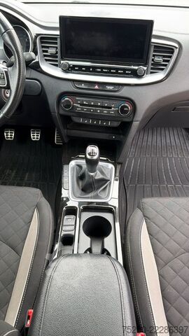 Kleinbus KIA ProCeed GT-Line