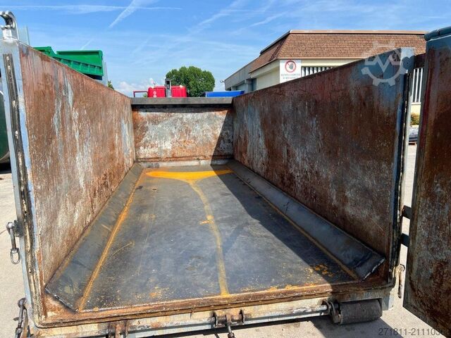 Roll-off container  CONTAINER SCARRABILE USATO A CIELO APERTO