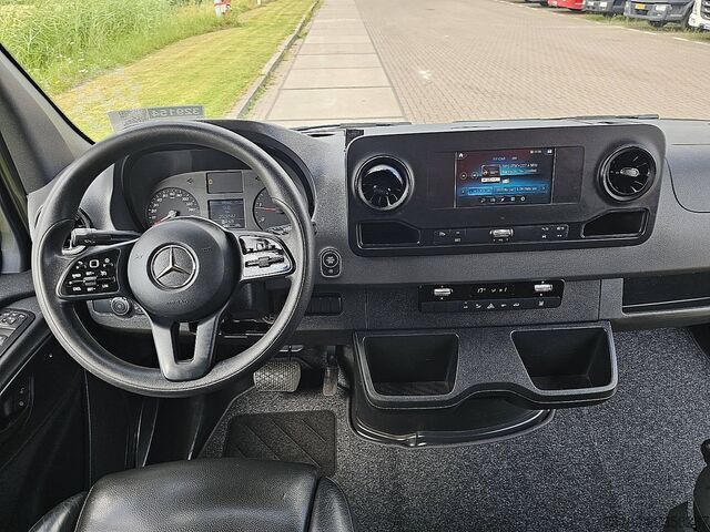 Hochdachkombi MERCEDES-BENZ SPRINTER 317 L2H2 Automaat Mbux