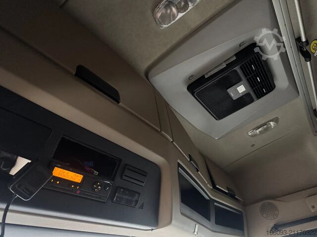 Standard-SZM Mercedes-Benz Actros 1945 Trekker