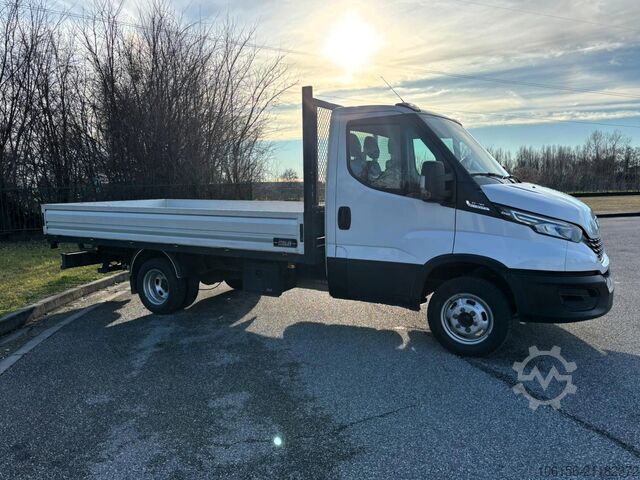 Fester Körper Iveco Daily 35