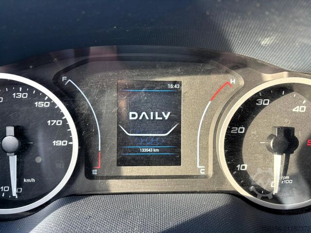 Fester Körper Iveco Daily 35