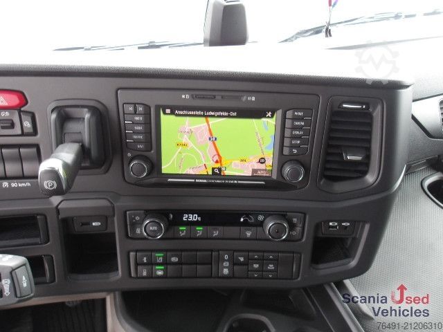 Gefahrgut LKW Scania R 460 A4x2EB / Lowliner / ADR AT