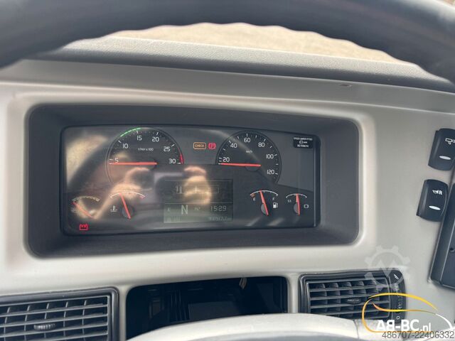 Motor coach VOLVO 9500, 50 Sitze, Euro 6
