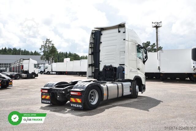 Standard tractor unit VOLVO FH 500 XL Retarder i-ParkCool ACC