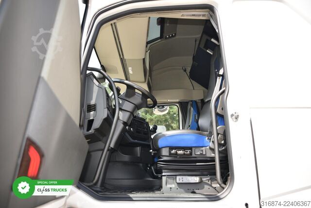 Standard tractor unit VOLVO FH 500 XL Retarder i-ParkCool ACC