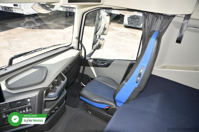 Standard tractor unit VOLVO FH 500 XL Retarder i-ParkCool ACC
