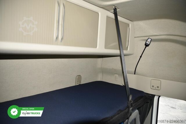 Standard tractor unit VOLVO FH 500 XL Retarder i-ParkCool ACC