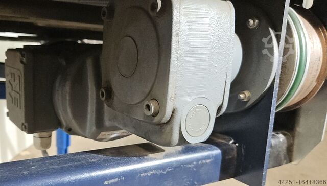 Roller curve conveyor with drive Schulz 