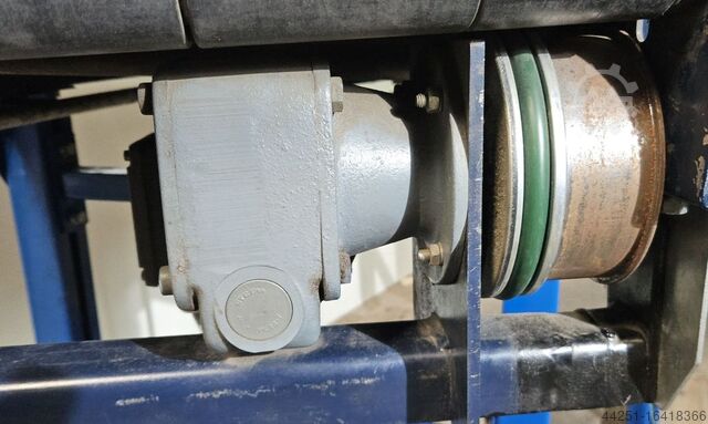 Roller curve conveyor with drive Schulz