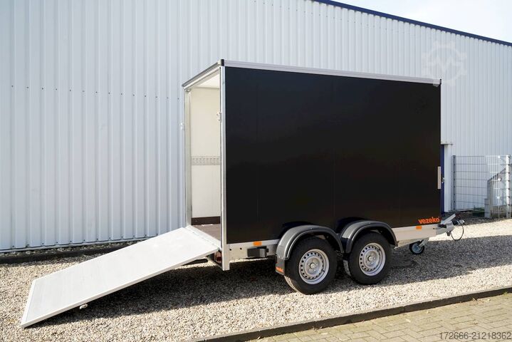 Kofferanhänger Vezeko TK B 27.30 | BLACK | RAMPE 305X152X193CM 2700KG KOFFERANHÄNGER
