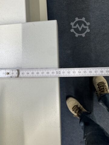 Arbeitsplatz / Packtische, 2m x 0,90m  