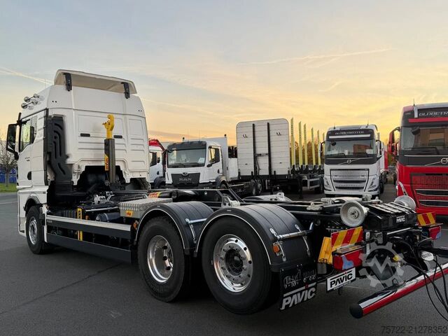 Hakenarmsystem MAN TGX 26.520 6x2 LL Abroller Hyva Titanium