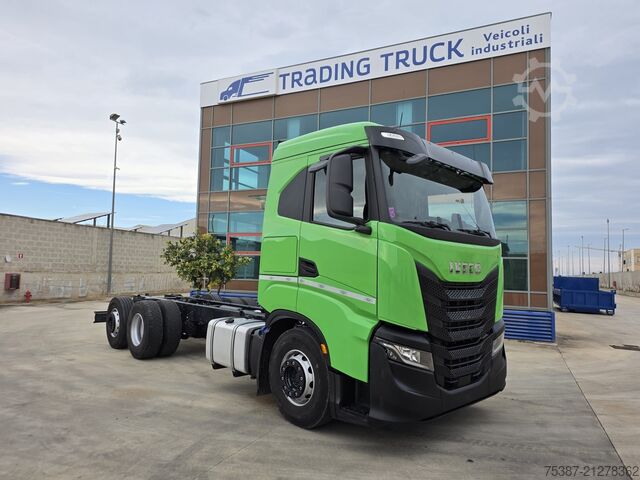 Truck chassis IVECO 260S46