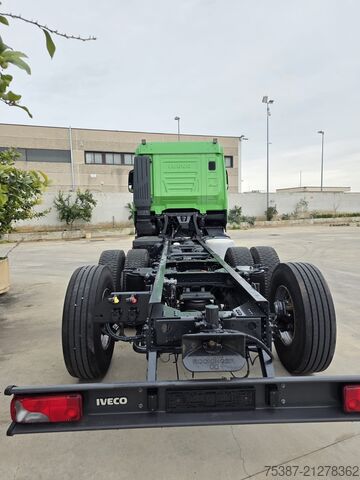Truck chassis IVECO 260S46
