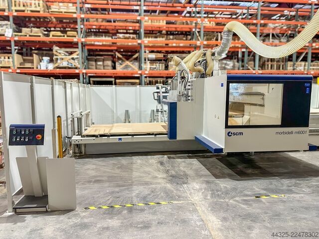CNC Machine Centres With Flat Tables SCM M600 F