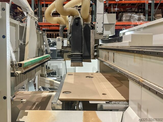 CNC Machine Centres With Flat Tables SCM M600 F