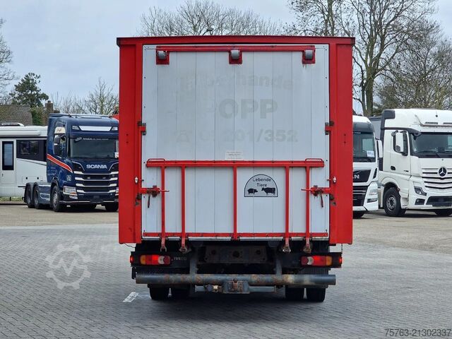 Viehtransport Iveco Eurocargo 80.220 Livestock 1 deck - Air suspens...