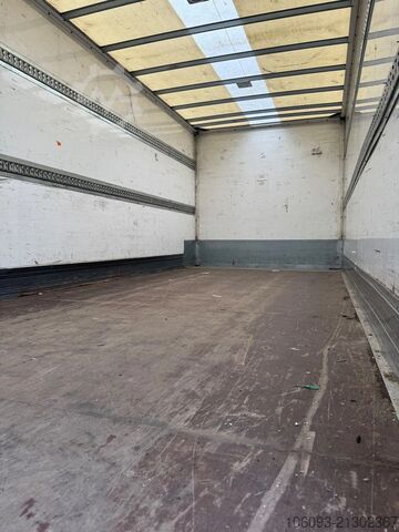 Koffer Volvo FL 210 Bakwagen