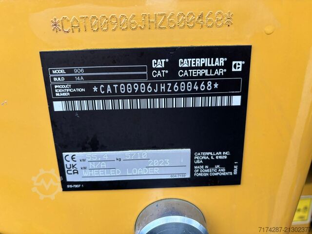 Radlader Caterpillar 906M