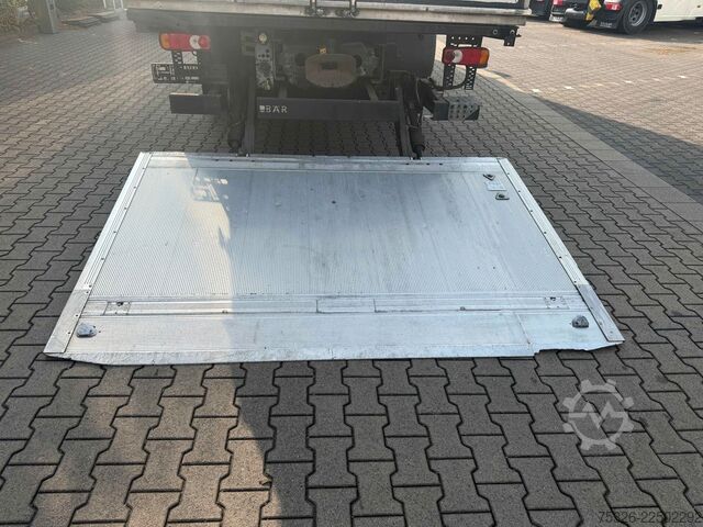 Refrigerated truck DAF LF 320 Monotemp., 18-to. stehende LBW, weiß