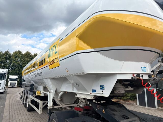 Silo semitrailer FELDBINDER EUT 60.3-4/4 LIFT LENK