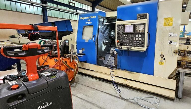 CNC lathe Nakamura-Tome WT-250