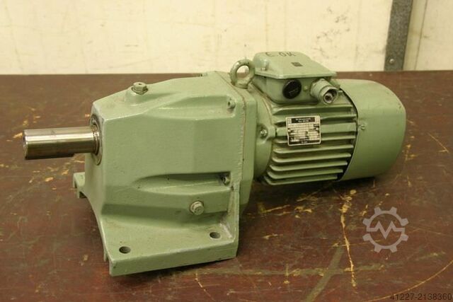 Gear motor 0.15/0.28 kW 20/40 rpm VEM ZG28MREB 71 K 8