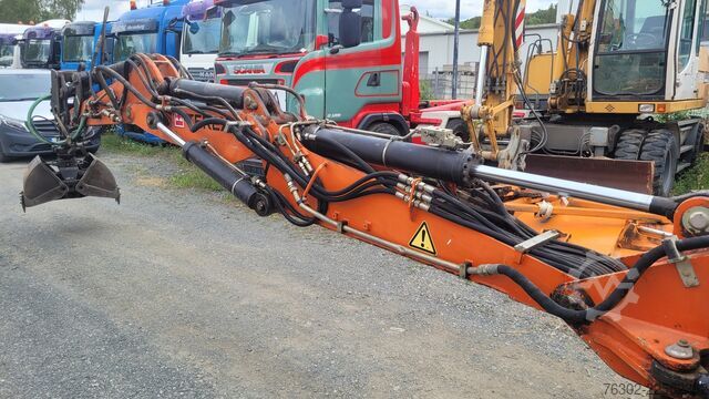 Crawler excavator Schaeff HR 32 Kompaktbagger Circular