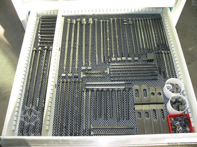 Coordinate boring machine, jig boring machine Hauser OP3